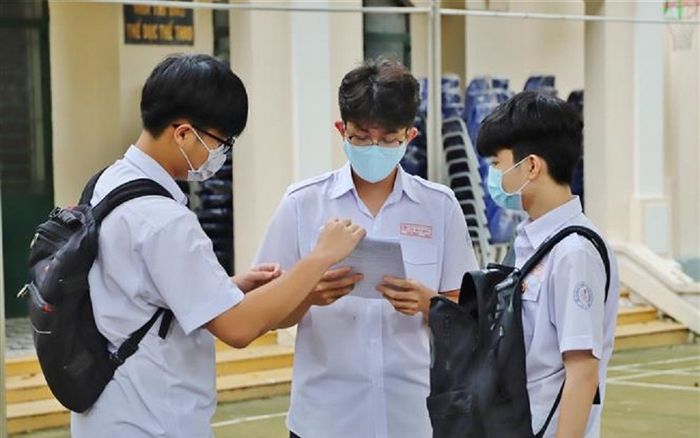 Hà Nội: Học sinh từ lớp 7-12 sẽ đến trường học trực tiếp từ ngày 8/2