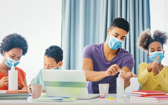 Vì sao ở chung nhà với bệnh nhân nhưng có người không bị lây nhiễm Omicron?