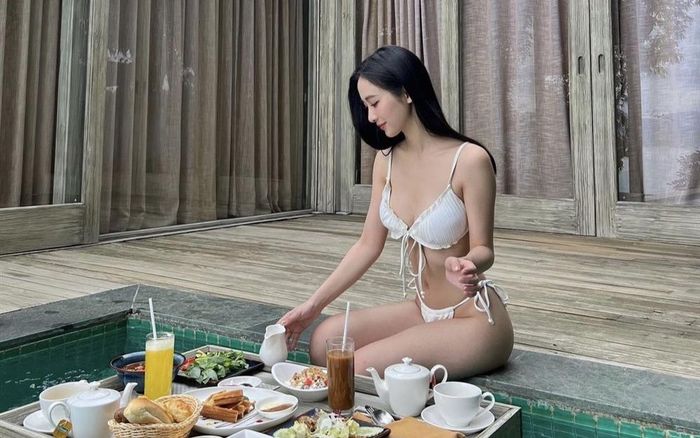 Jun Vũ đăng ảnh khoe vòng 3, che chắn làm mờ nhưng vẫn như không