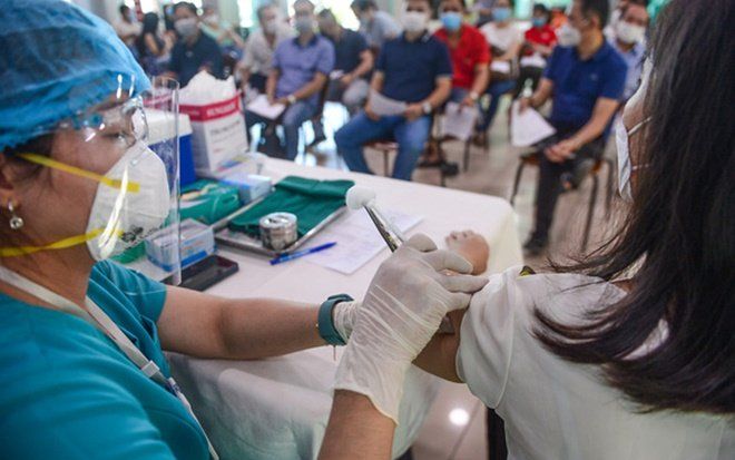 Tin COVID-19 chiều 25-1: Cả nước 15.743 ca mới; 126 ca tử vong, trong đó TP.HCM có 5 ca