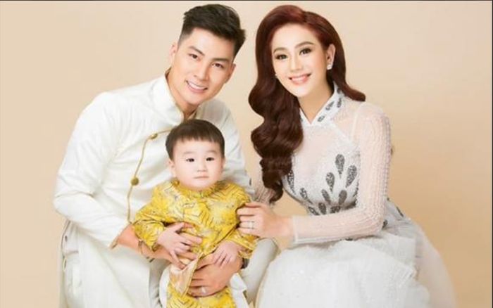 Chồng cũ Lâm Khánh Chi đăng tút nói chuyện 'bão lòng', netizen khuyên nhủ tái hợp nữ ca sĩ
