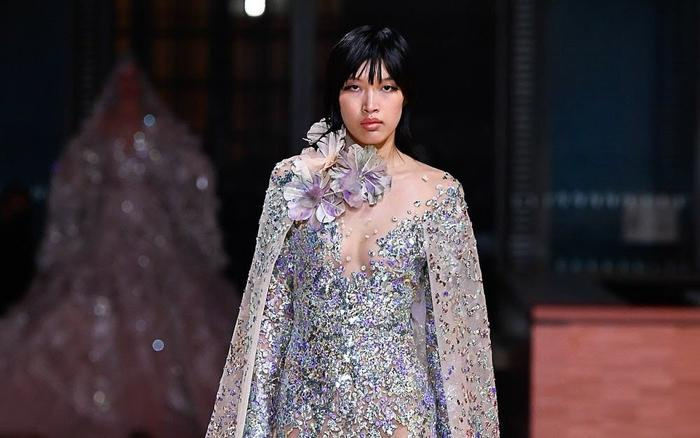 Phương Oanh kiều diễm trong show Haute Couture của Elie Saab, fan sởn da gà tự hào!