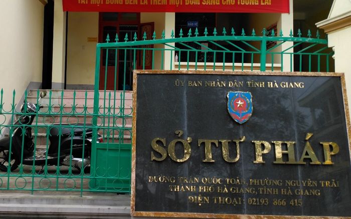 Phó Giám đốc Sở Tư pháp Hà Giang tử vong trong tư thế treo cổ tại cơ quan