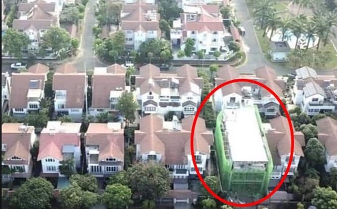 Rộ ảnh biệt thự của vợ chồng Thủy Tiên - Công Vinh bơ vơ lạc lõng 'giữa dòng đời tấp nập'?