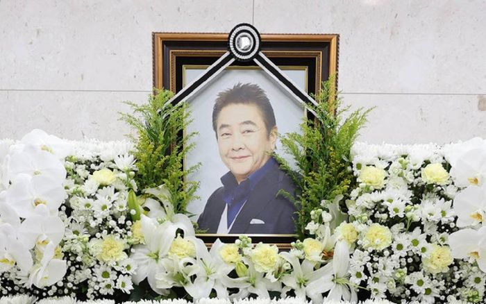 Nam MC kì cựu đột ngột qua đời vào đúng mùng 1 Tết, quyết giấu bệnh ung thư để được cống hiến hết mình