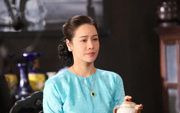 Mùng 2 Tết Nguyên đán, Nhật Kim Anh nhận tin xấu, phải vào viện lúc nửa đêm