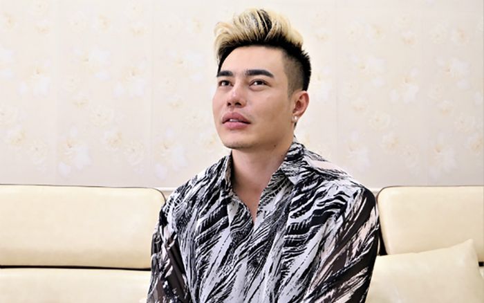 Diễn viên Lê Dương Bảo Lâm nghẹn ngào báo tin người thân qua đời, nhiều đồng nghiệp xót xa chia buồn