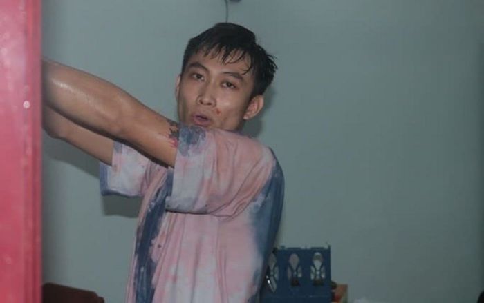 Nam thanh niên 'ngáo đá' dùng dao đâm trọng thương 3 người tại nhà trọ