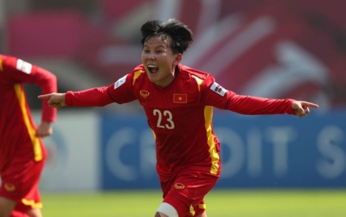 Quốc Trường, Văn Mai Hương và dàn sao Việt vỡ òa với chiến thắng của tuyển nữ Việt Nam giành vé World Cup