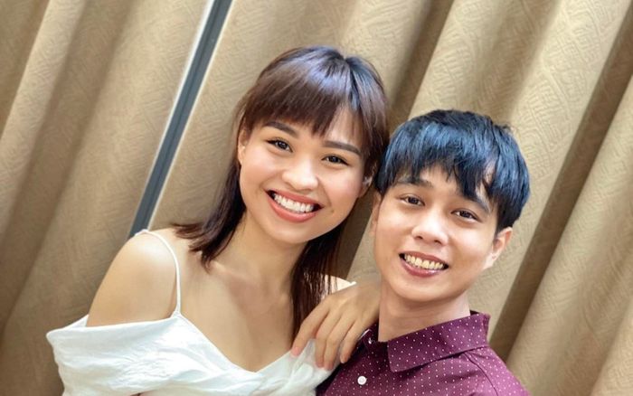 Lê Lộc - Tuấn Dũng tình tứ bên nhau hậu công khai hẹn hò