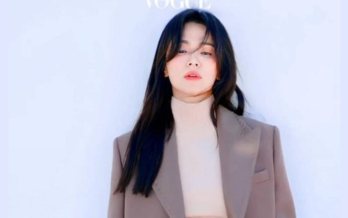Song Hye Kyo biểu cảm u buồn trong bộ ảnh mới nhưng vẫn khiến fan 'tan chảy' với nhan sắc tuổi 41