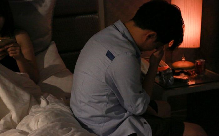 Trách vợ quá béo khiến mình không 'lên' nổi, anh chồng xấu hổ muốn độn thổ khi bác sĩ chỉ rõ nguyên nhân