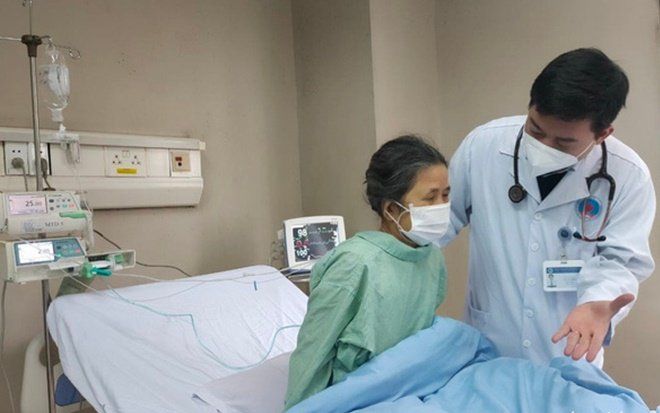 Tin sáng 14-2: Ca COVID-19 giảm mạnh, TP.HCM đề xuất tạm ngưng các bệnh viện dã chiến