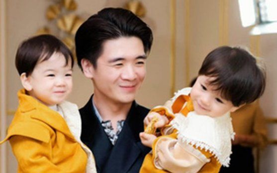 Giữa nghi vấn hẹn hò Đỗ Mỹ Linh, lộ gia cảnh con trai bầu Hiển: Là bố đơn thân, danh tính vợ cũ kín bưng