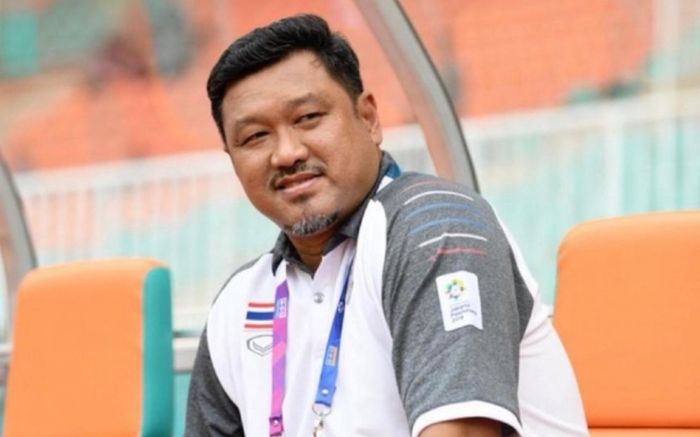 HLV Thái Lan: Rất may mắn vì được gặp Việt Nam, phải lấy 3 điểm