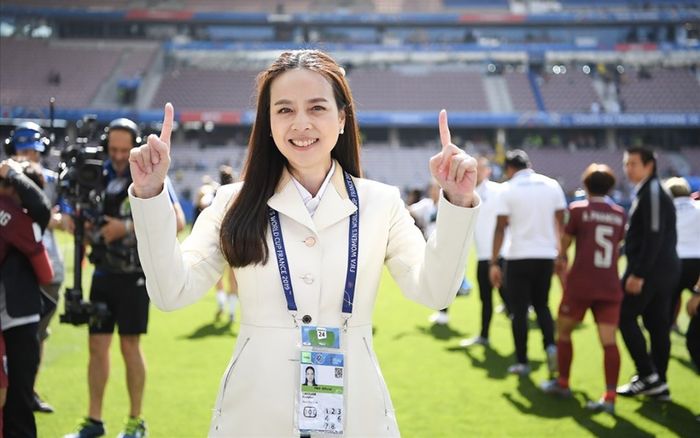 Nữ Trưởng đoàn bóng đá Thái Lan: 'Không thể coi thường U23 Việt Nam'