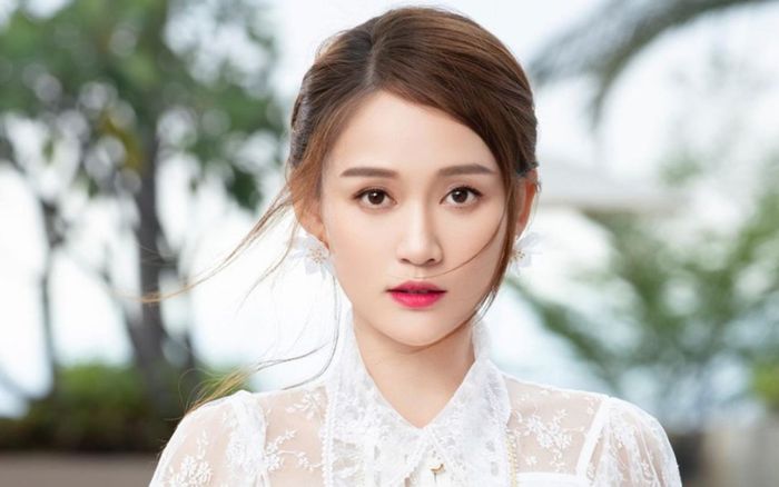 'Đông Phương Bất Bại' Trần Kiều Ân làm điều này trong khi tắm để có da đẹp vạn người mê