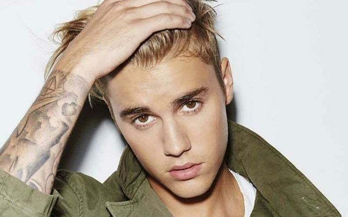 Justin Bieber đột ngột hủy show vì nhiễm Covid-19