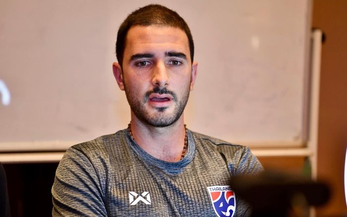 Lần đầu thua Việt Nam 2 lần trong 1 giải đấu, HLV Thái Lan nói dùng tiền đạo 16 tuổi