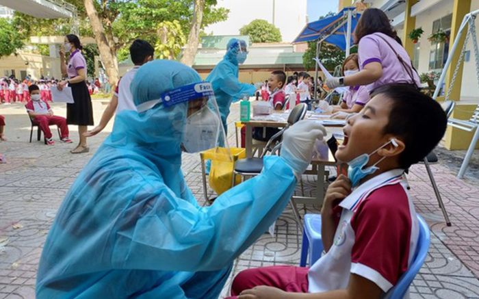 Hà Nội dừng học trực tiếp với toàn bộ học sinh lớp 1-6 từ ngày mai