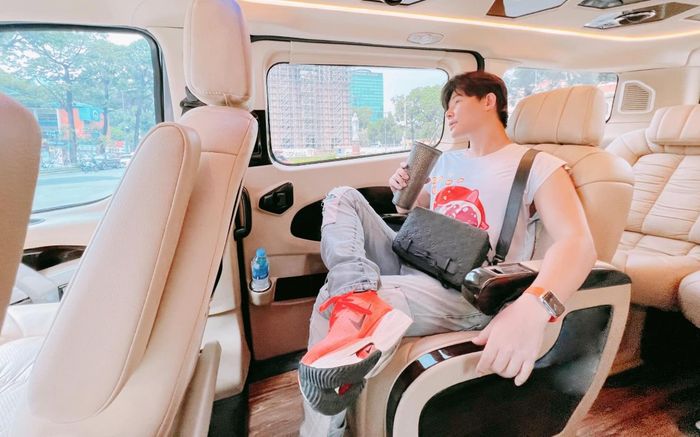 Nathan Lee tiếp tục mỉa mai 'ai đó' giữa ồn ào tình cảm của Cao Thái Sơn và Angela Phương Trinh