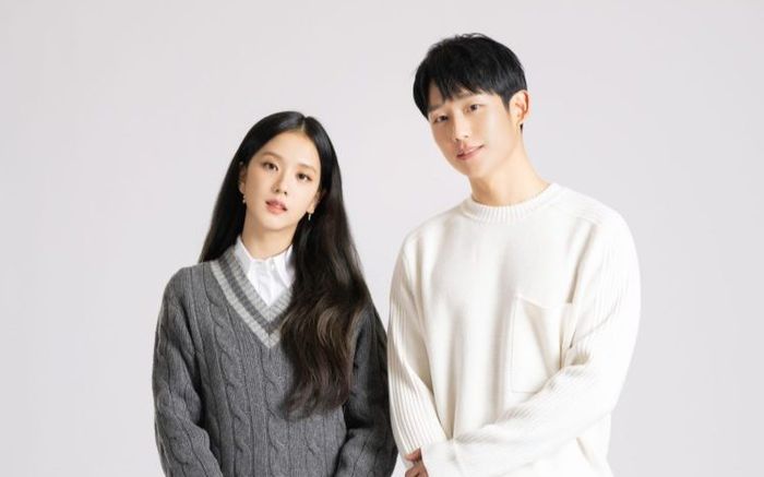 Jung Hae In 'không đánh mà khai' chuyện đang yêu Jisoo (BLACKPINK)?