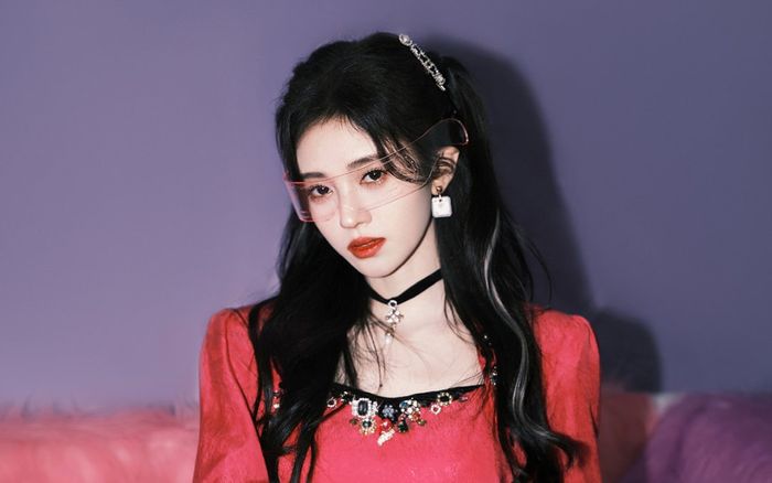 'Mỹ nhân 4000 năm' Cúc Tịnh Y đẹp xuất sắc với tạo hình người máy nhân tạo