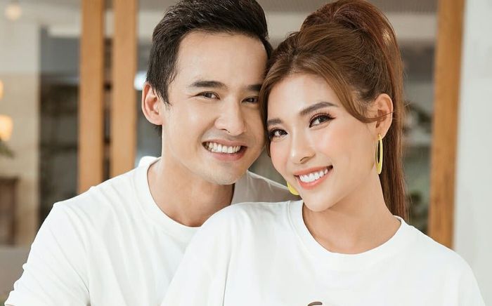 Thúy Diễm đăng hình 'mối tình đầu', Lương Thế Thành phản ứng ra sao?