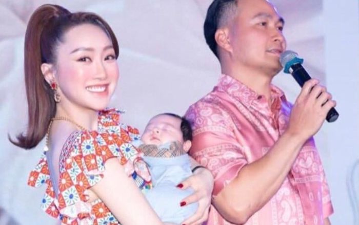 Quý tử nhận được 700 triệu đồng tiền mừng đầy tháng, bà xã Chi Bảo xin gửi toàn bộ số tiền làm từ thiện