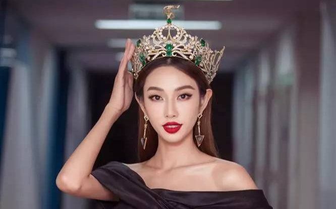 Bị soi viết sai tiếng Anh, phản ứng của Thùy Tiên khiến mọi người im lặng