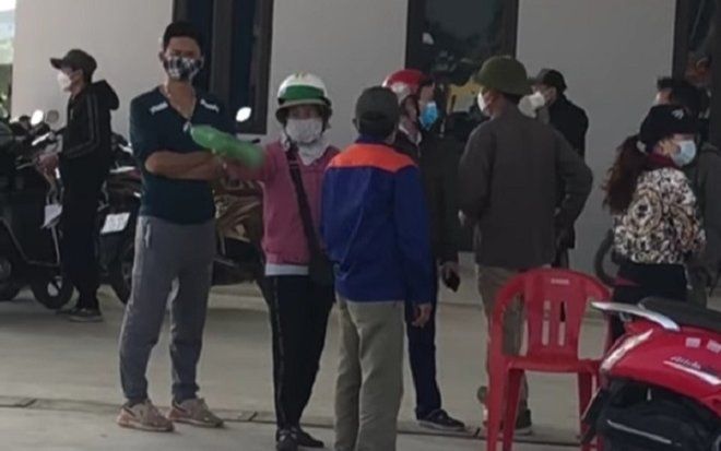 Hải Dương: Mua xăng nhưng người dân tá hỏa vì nhận về toàn... nước lã