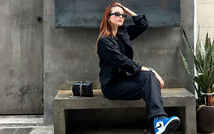 Thiều Bảo Trang khoe ảnh tình tứ bên trai lạ hậu chia tay 'tình tin đồn'