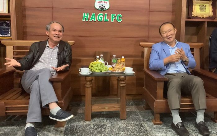 Ông Park dành tình cảm đặc biệt cho bầu Đức: Anh ấy là số 1!