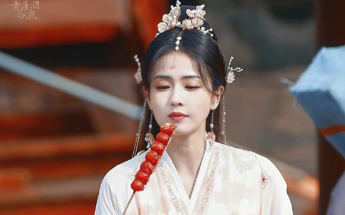 Bạch Lộc chiếm spotlight tại lễ đóng máy 'Trường Nguyệt Tẫn Minh', La Vân Hi mất tăm?