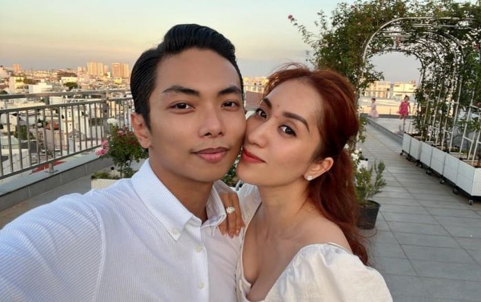 Khánh Thi ẩn ý chuẩn bị tổ chức đám cưới cùng Phan Hiển thông qua một chi tiết?