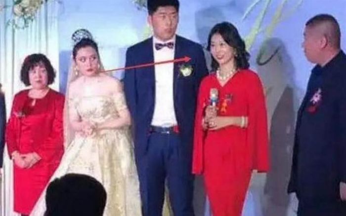 Cao giọng 'dạy đời' con dâu ngay tại hôn lễ, mẹ chồng sững sờ trước phản ứng đáp trả 'bá đạo' của cô