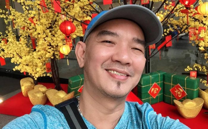 Sức khỏe đạo diễn chương trình 'Ngày xửa ngày xưa' Vũ Minh chuyển nặng hậu bị nhiễm Covid-19