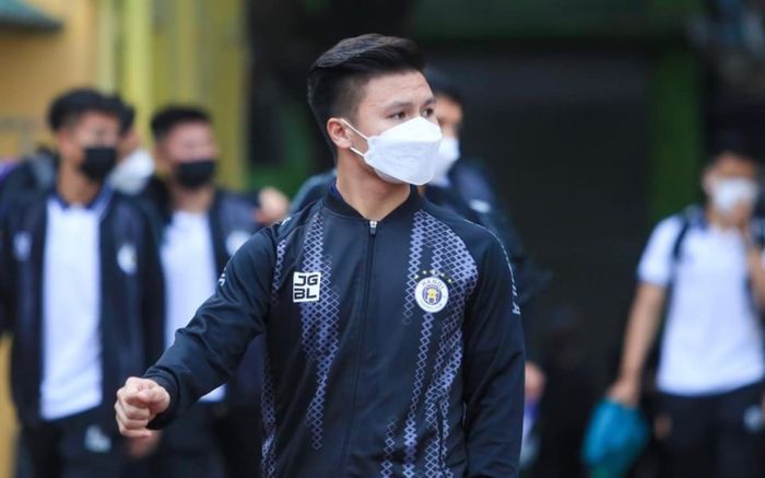 Con trai bầu Hiển gặp Quang Hải để cứu vãn cuộc chia tay