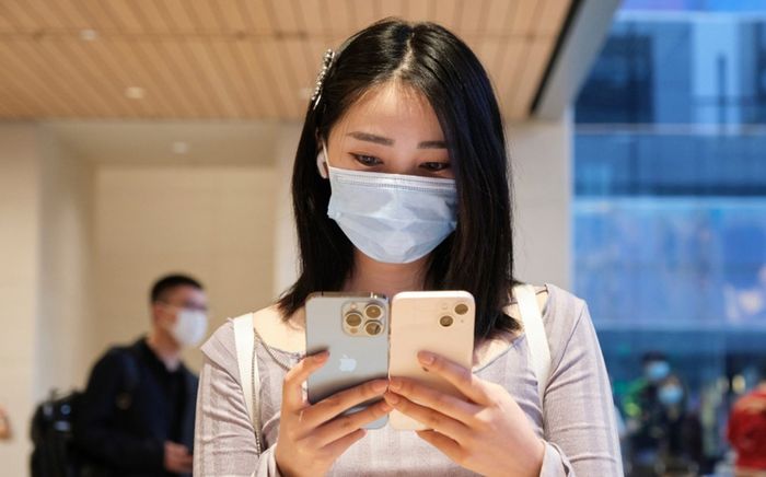 iOS 15.4 chính thức ra mắt, cho phép mở khóa Face ID mà không cần tháo khẩu trang