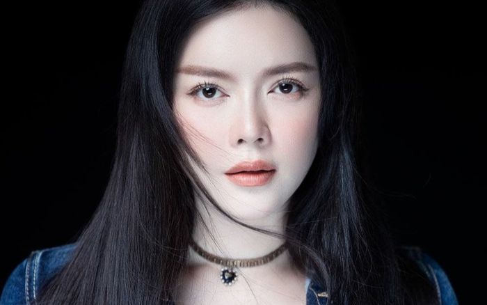 Lý Nhã Kỳ chạnh lòng 'xin vía' khi chứng kiến Minh Hằng, Ngô Thanh Vân lần lượt được 'chốt đơn'