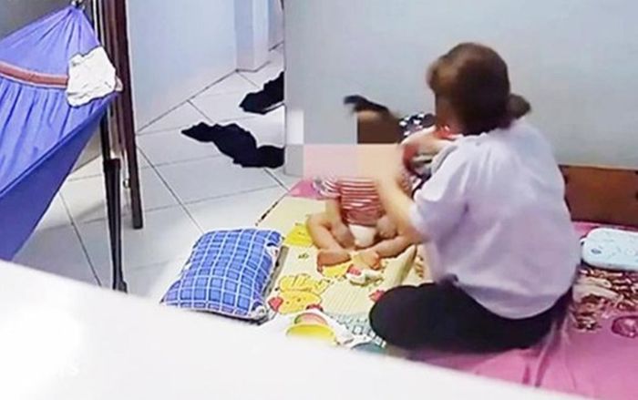 Bảo mẫu đánh bé gái 11 tháng tuổi khi đang cho ăn: Báo cáo vụ việc cho thấy nhiều chi tiết gây phẫn nộ