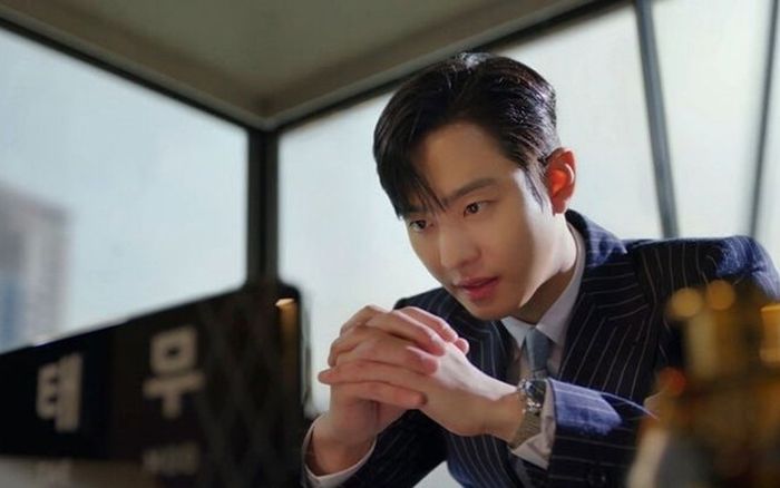 Hẹn Hò Chốn Công Sở: Biểu cảm đáng yêu của tổng tài Ahn Hyo Seop sau khi lỡ yêu say đắm Kim Se Jeong