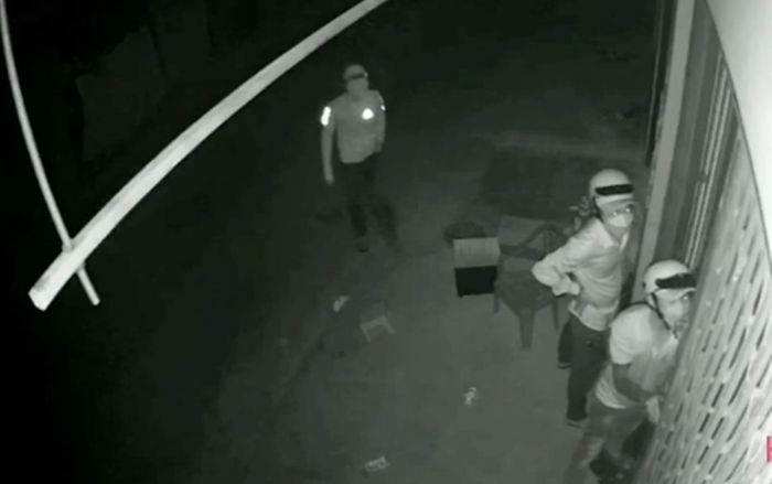 Xe SH mới mua bị trộm lúc rạng sáng, chủ nhà xem lại camera mới thấy cảnh tượng đáng sợ