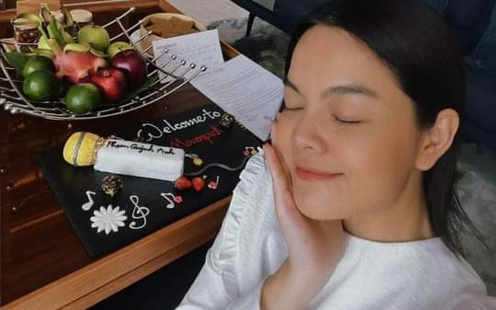 Phạm Quỳnh Anh tiếp tục bị soi mang thai khi lộ dấu hiệu của mẹ bỉm