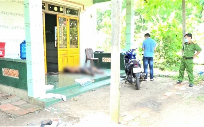 Người đàn ông tử vong trước hiên nhà, trên cổ có vết cắt: Lời khai ban đầu của nghi phạm