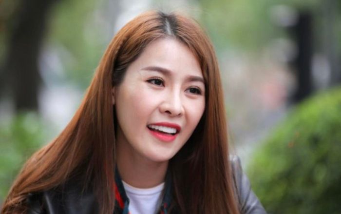 Vừa bênh vực nữ ca sĩ gen Z bị đồn làm 'tiểu tam giật chồng', Quế Vân vội 'quay xe'
