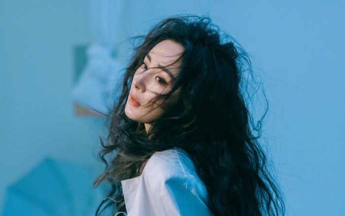 Dương Mịch thẳng thắn bày tỏ quan điểm về tình yêu: 'Có thể không cần quá ồn ào, miễn là bạn hạnh phúc'