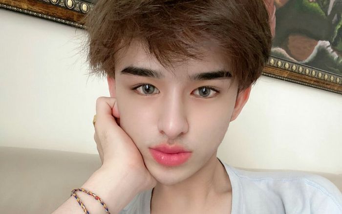 Trần Đức Bo tiếp tục bị réo tên trong ồn ào của ca sĩ Hiền Hồ