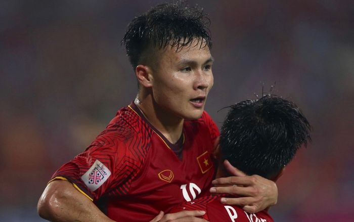 Phan Văn Tài Em: 'Quang Hải qua Nhật Bản chưa đá được, không thể so với Chanathip'