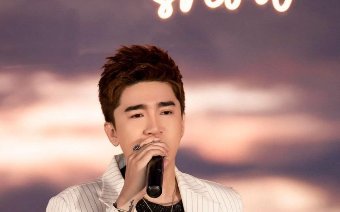 Chi Dân bị khán giả bỏ theo dõi sau hành động gây tranh cãi